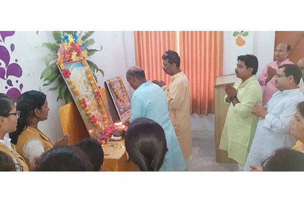 Festival of Guru Purnima celebrated with gaiety at Maharishi Vidya Mandir Sultanpur.
